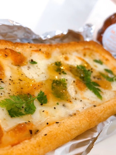 5分で完成☆薄揚げクアトロチーズピザ-レシピのメイン写真
