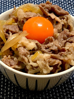 めんつゆで簡単♪我が家の牛丼-レシピのメイン写真