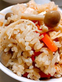 お出汁が香る♡炊き込みご飯-レシピのメイン写真