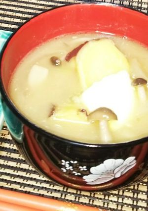 さつまいものお味噌汁☆バターのせ-レシピのメイン写真