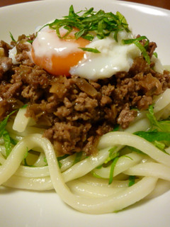 ザーサイ入り肉そぼろ&温玉で♪うどん-レシピのメイン写真