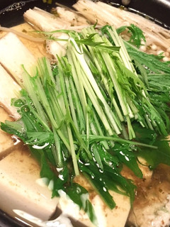 簡単、鶏団子と湯豆腐鍋-レシピのメイン写真