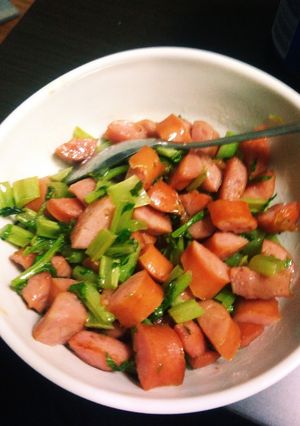 [手軽]大根菜のウィンナー炒め-レシピのメイン写真