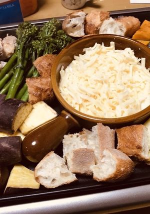 パーティ♪ホットプレートチーズフォンデュ-レシピのメイン写真