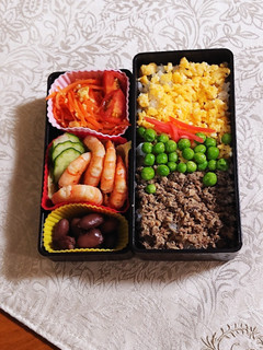 サバ缶で作ったそぼろご飯です-レシピのメイン写真