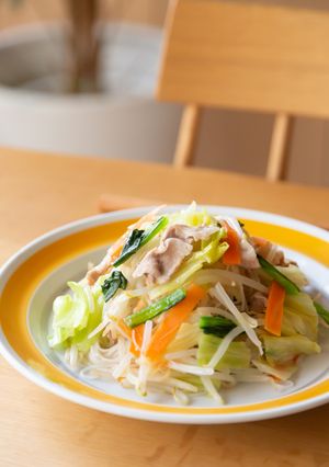 1日の2/3以上の野菜が摂れる焼ビーフン-レシピのメイン写真