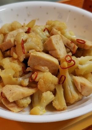 カリフラワーで ちょいピリ副菜-レシピのメイン写真