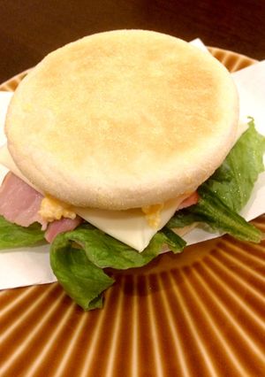 イングリッシュマフィンのサンドイッチ♪-レシピのメイン写真