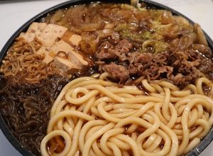 お手軽&簡単☆すき焼き風煮込みうどん-レシピのメイン写真