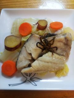フライパンで白菜とタラの塩こんぶ蒸し-レシピのメイン写真