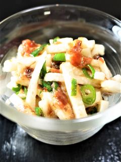 簡単副菜☆山芋のめんつゆ梅肉おかか和え-レシピのメイン写真