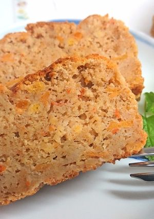 秋〰️別腹満足(^^)柿のケーキ(米粉)-レシピのメイン写真