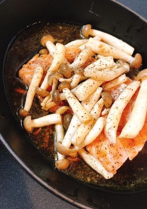 サーモンとしめじのバタポンホイル焼き-レシピのメイン写真