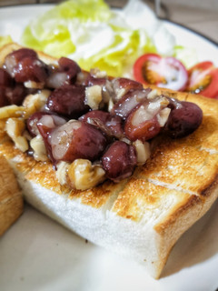 金時豆と胡桃のトースト-レシピのメイン写真