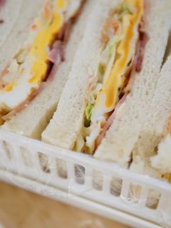 コールスロー残りで!ベーコンエッグサンド-レシピのメイン写真