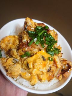 ベーコンエッグ丼-レシピのメイン写真