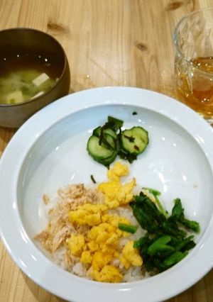 保育園給食★鮭の三色丼-レシピのメイン写真