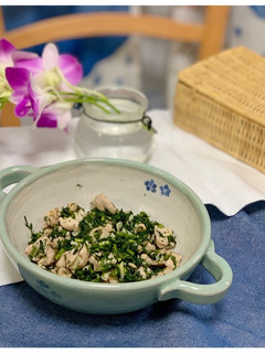 絶品!にんじん葉とにんにくの炒め物-レシピのメイン写真