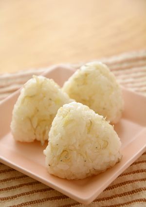 こんにゃく米としらすの混ぜご飯-レシピのメイン写真