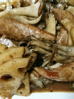 豚ヒレ肉と舞茸と蓮根の甘辛炒め-レシピのメイン写真
