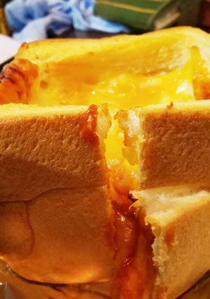 シカゴピザ！食パンで市販ミートソースで-レシピのメイン写真