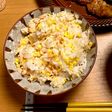 ほぐし鮭と炒り卵のまぜごはん