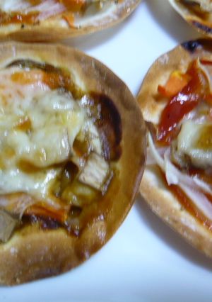 餃子の皮で★ミニカレーピザ-レシピのメイン写真