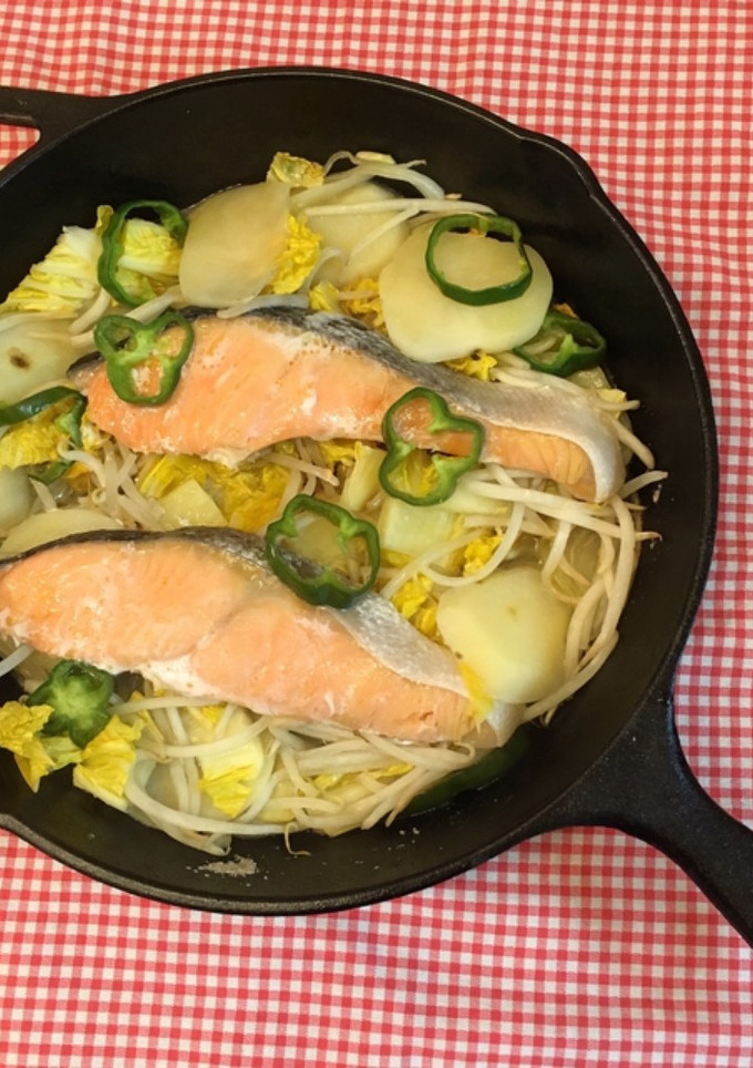 【時短】鮭と野菜のスキレット蒸し焼き-レシピのメイン写真