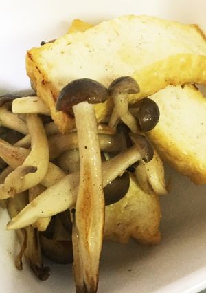 きのこと厚揚げのニンニクオリーブ炒め-レシピのメイン写真