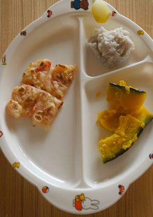 ◆離乳食◆米粉のトマトとじゃがお焼き-レシピのメイン写真