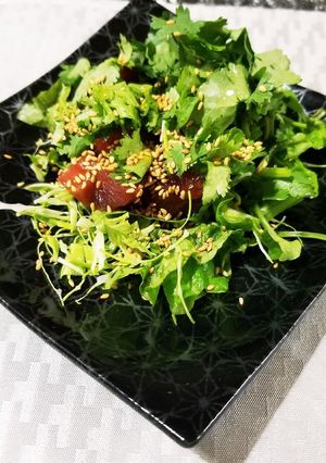 マグロ漬けのパクチーサラダ-レシピのメイン写真