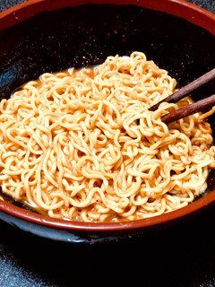 汁なしインスタント混ぜラーメン-レシピのメイン写真