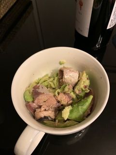 簡単おつまみ!鯖缶とアボカドのおつまみ-レシピのメイン写真
