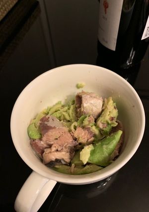 簡単おつまみ！鯖缶とアボカドのおつまみ-レシピのメイン写真
