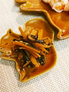 キクラゲとニンジンピリ辛きんぴら-レシピのメイン写真