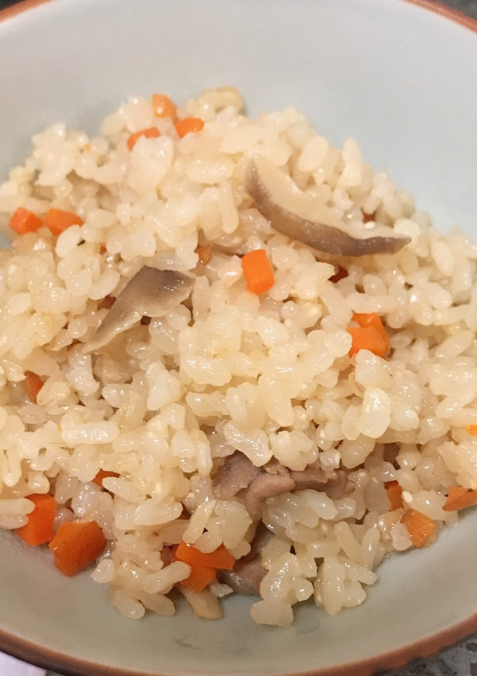♡鶏としいたけの炊き込みご飯♡-レシピのメイン写真