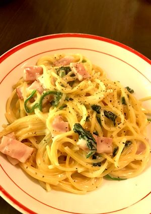 ベーコンとほうれん草のお手軽クリームスパ-レシピのメイン写真