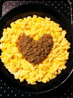 ハートそぼろ丼-レシピのメイン写真