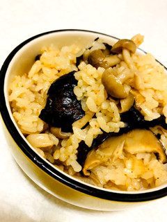 きのこと七味で炊き込みご飯-レシピのメイン写真