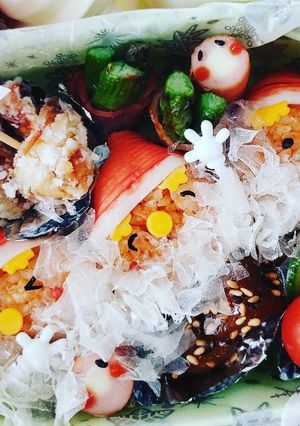クリスマスキャラ弁★サンタおむすび♪-レシピのメイン写真