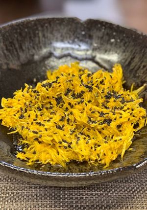 食用菊と黒ゴマの柚子甘酢和え-レシピのメイン写真