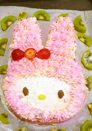 マイメロケーキ手作り☆誕生日ロールケーキ-レシピのメイン写真