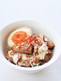 煮豚&煮汁で【チャーシュー味玉丼】-レシピのメイン写真