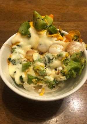 ブロッコリーとチーズ丼-レシピのメイン写真