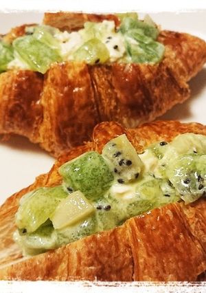 キウイとクリームチーズのクロワッサン-レシピのメイン写真