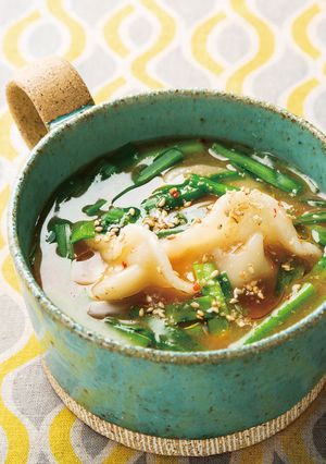 ギョーザの担々麺風スープ-レシピのメイン写真