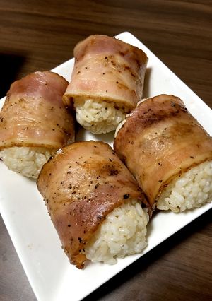 ベーコンで肉巻きおにぎり-レシピのメイン写真