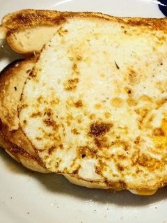 フライパンで目玉焼きトースト-レシピのメイン写真