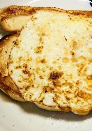 フライパンで目玉焼きトースト-レシピのメイン写真