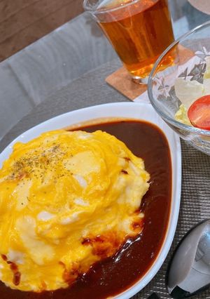 レトルトで簡単♡ビーフシチューオムライス-レシピのメイン写真